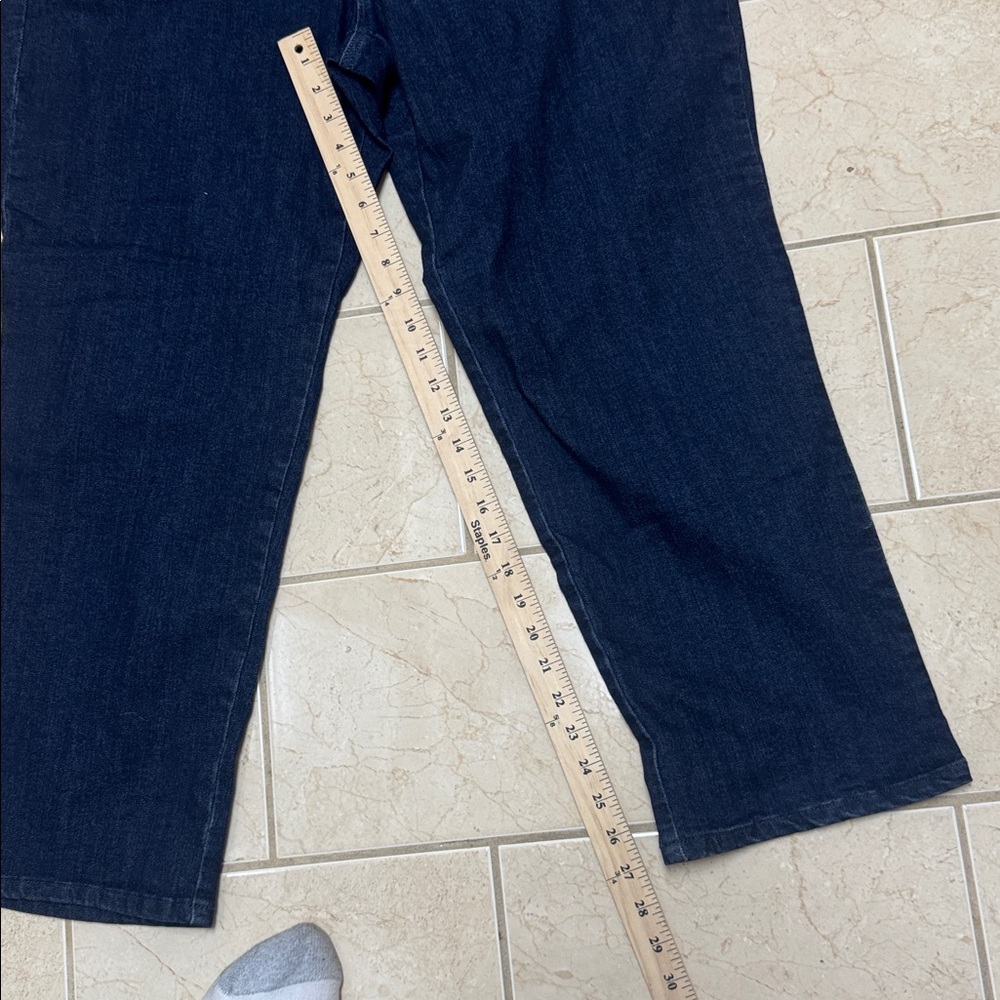 Gloria Vanderbilt Amanda Tapered Leg High-Rise Jeans (BR666) - Picture 8 of 11